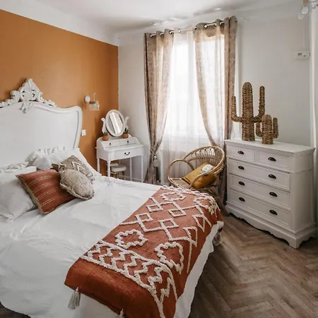 Charming Vacation Located In Isle-sur-la-sorgue L'Isle-sur-la-Sorgue